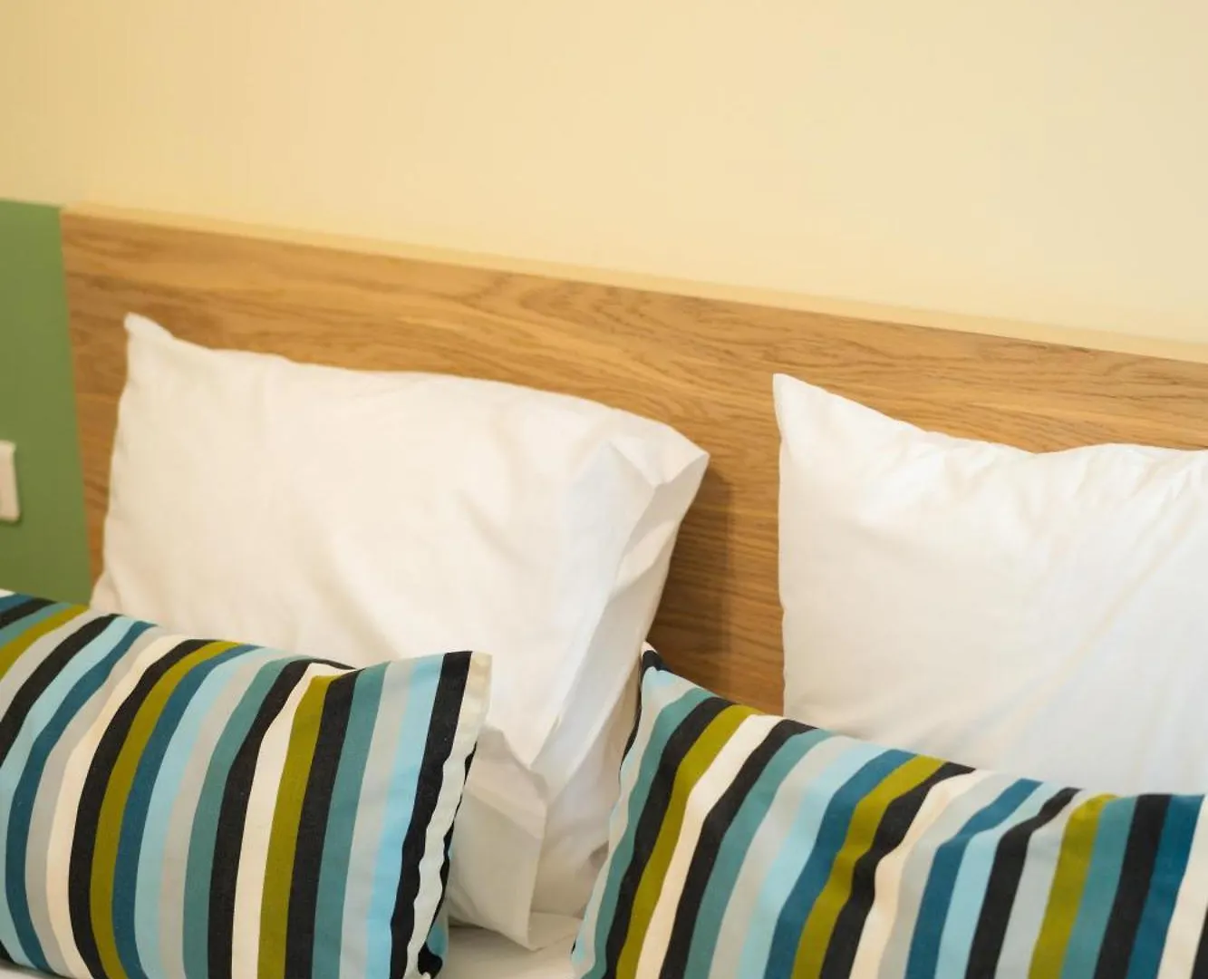 פריז Stunning Modern Red Apartment Near Bastille-Marais 0*,