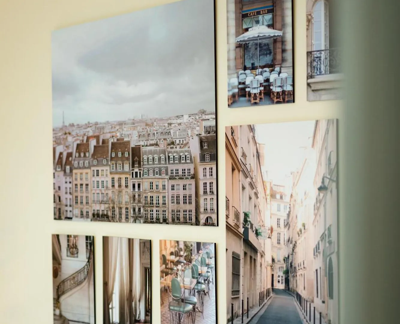 פריז Stunning Modern Red Apartment Near Bastille-Marais
